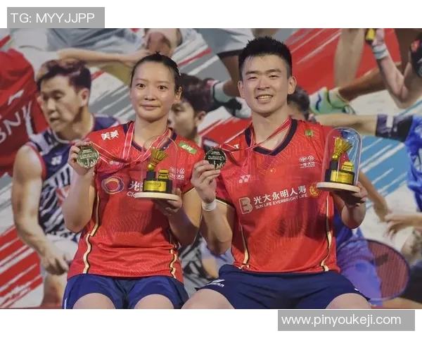 广州羽毛球队在大师赛中的团队协作表现分析与点评